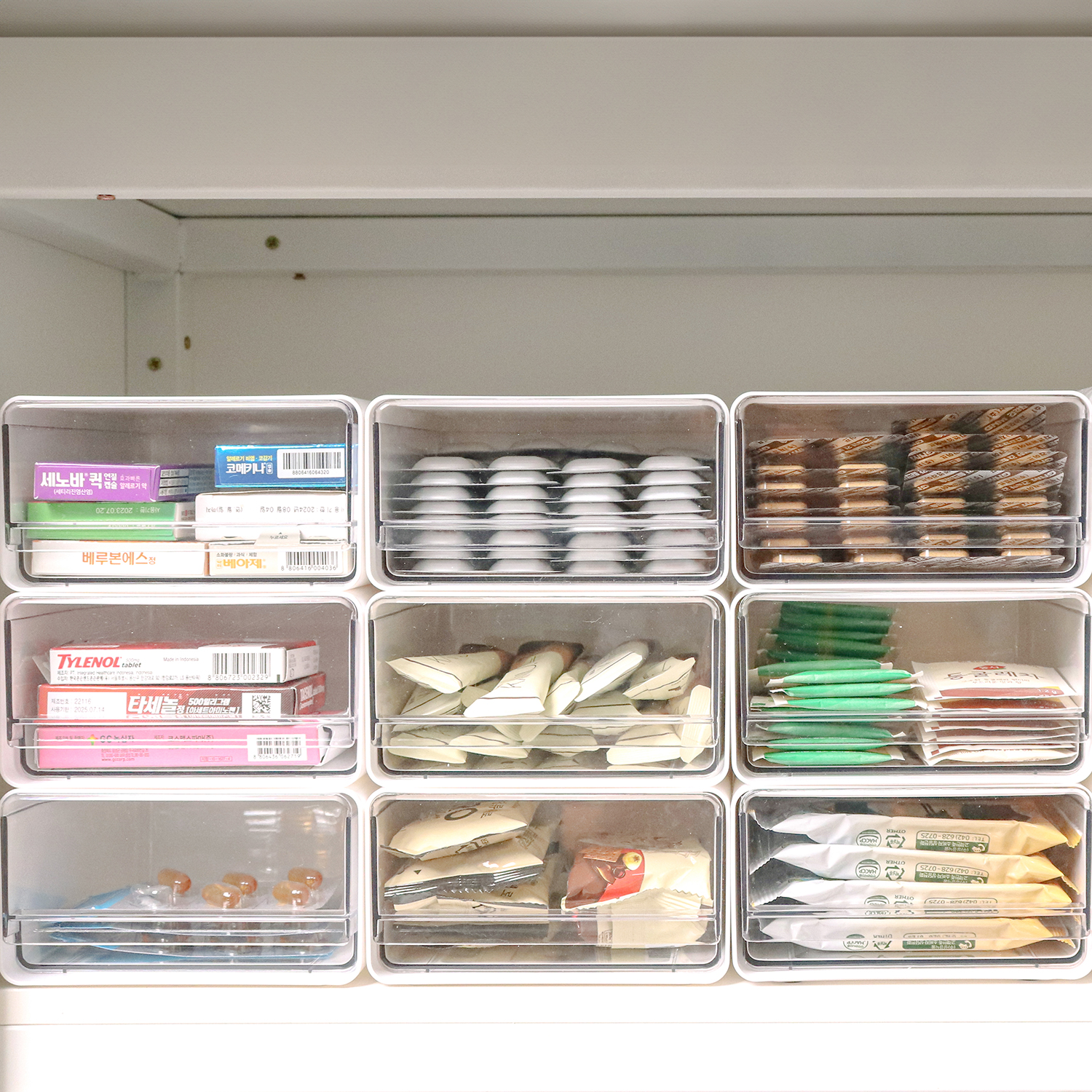 집안 정리의 필수템! 투명 서랍형 수납함으로 깔끔하게 정리하세요