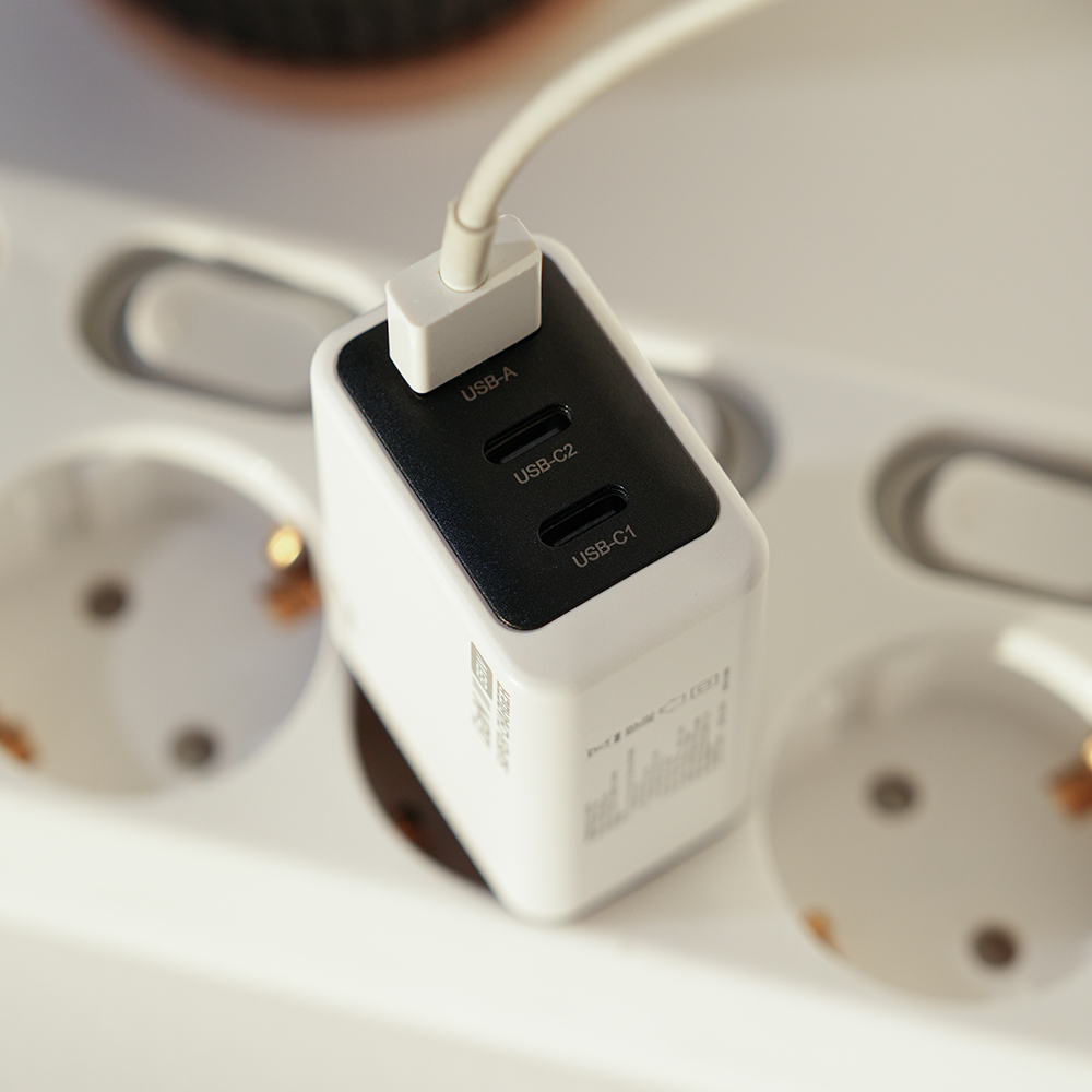 쉽고 빠른 충전! 65W 멀티 PD 고속 충전기 추천