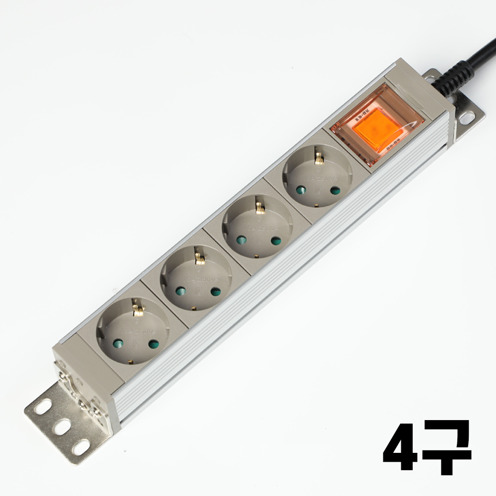 집에서도 안전하게 사용하는 고용량 멀티탭, 믿고 쓰는 산업용 콘센트 추천!