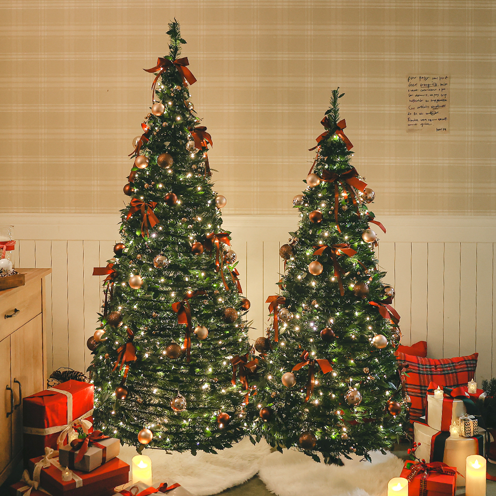 쉽고 편하게 크리스마스 분위기 연출! 접이식 대형 트리 추천