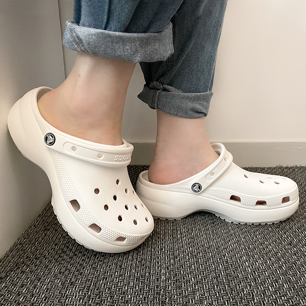 편하게 신기 좋은 크록스 플랫폼 클로그, 키높이 효과까지!