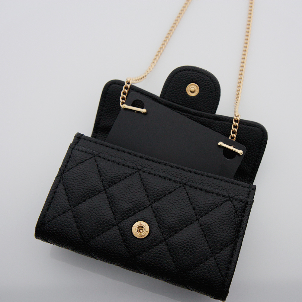 일상에서 딱 어울리는 국내 제작 가방과 카드 지갑, 스트랩까지 한번에 알아보기