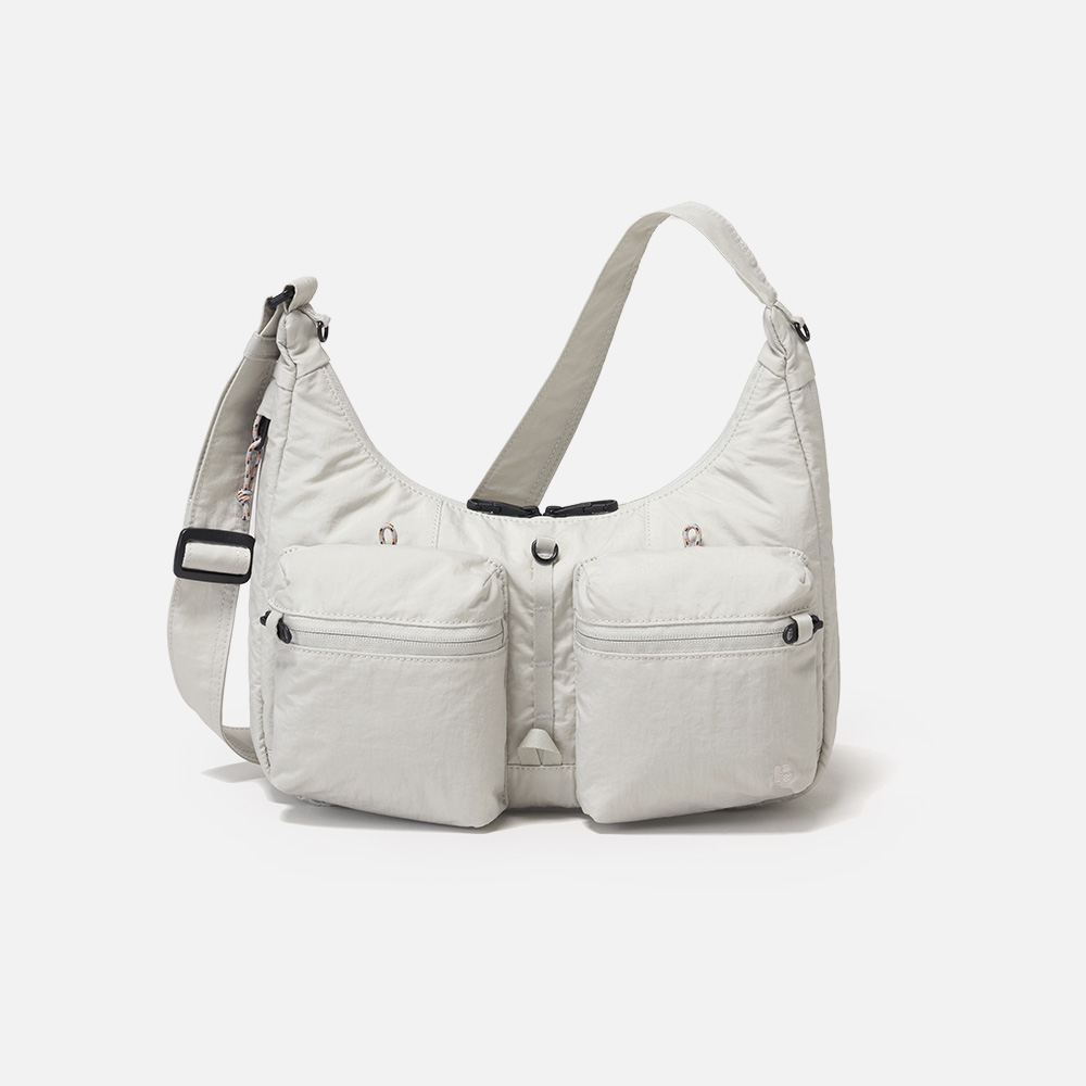 여행 가방으로 딱! 안전하고 실용적인 크로스백 추천