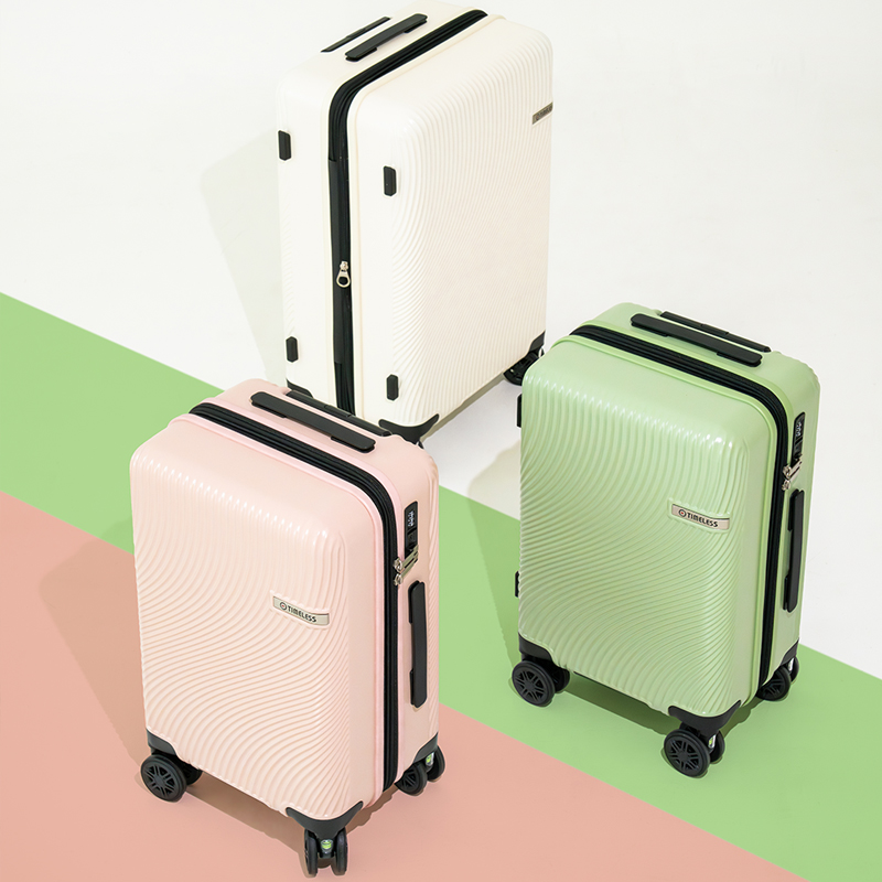 여행 준비 끝! 튼튼하고 실용적인 대형 캐리어 추천