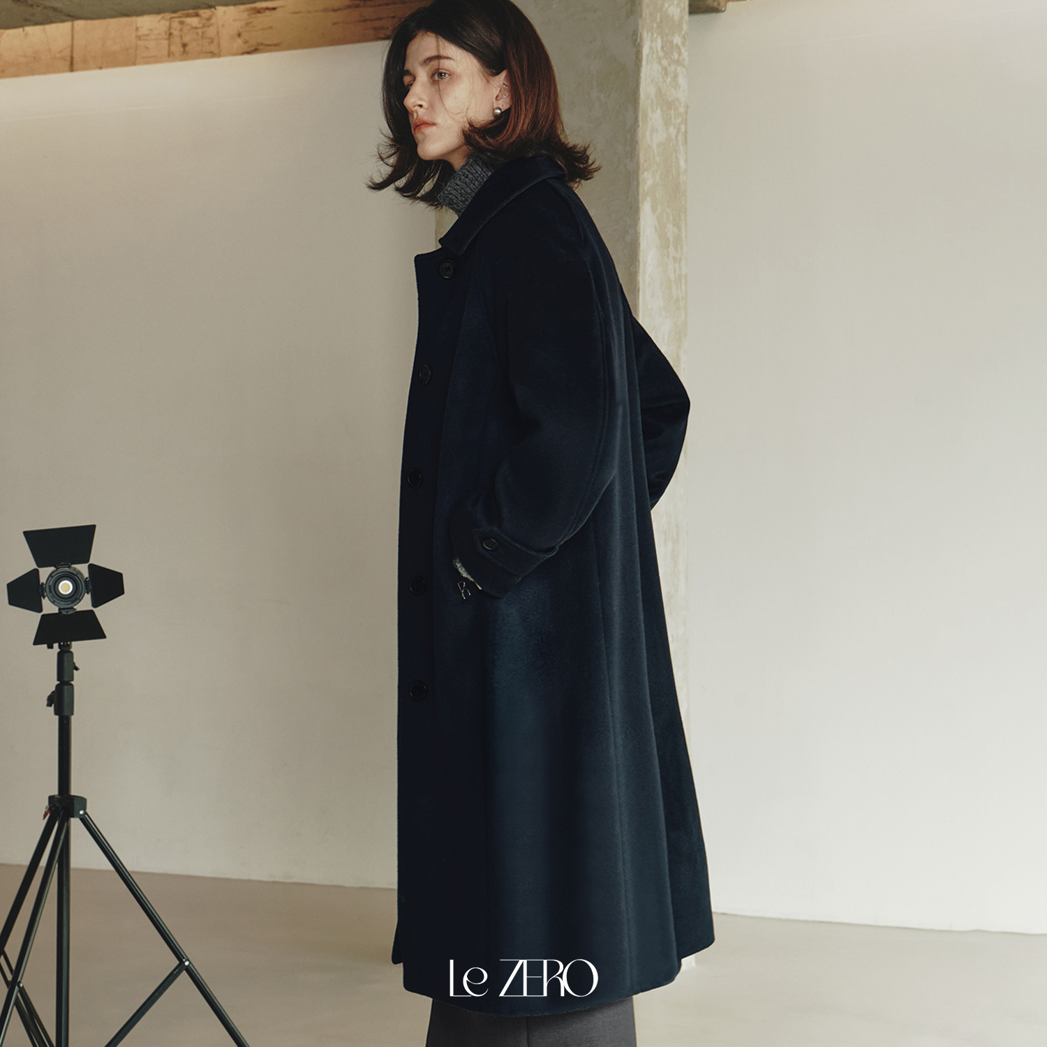 포근하고 세련된 캐시미어 울 롱 코트, 지금 바로 만나보세요!