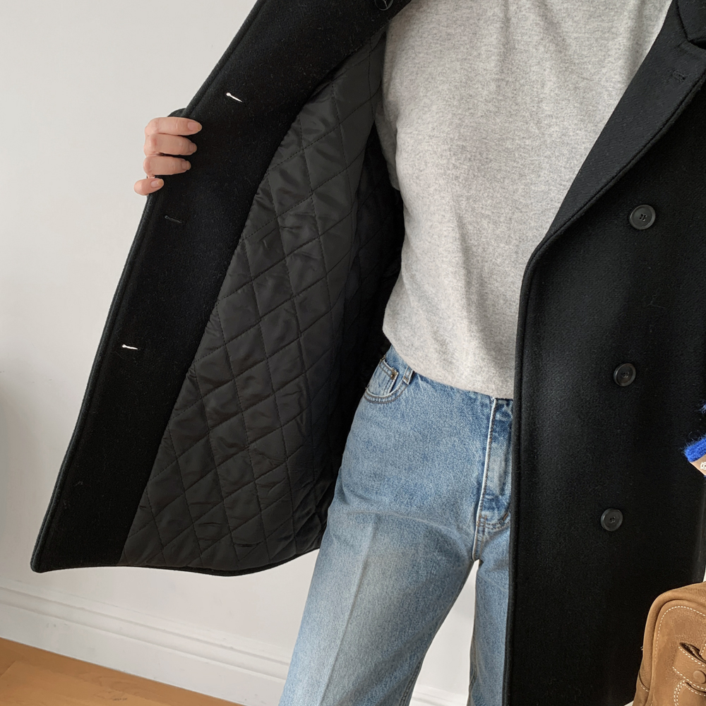 포근하고 세련된 하이넥 더블 알파카 울 하프 코트, 겨울철 따뜻함과 멋을 동시에!