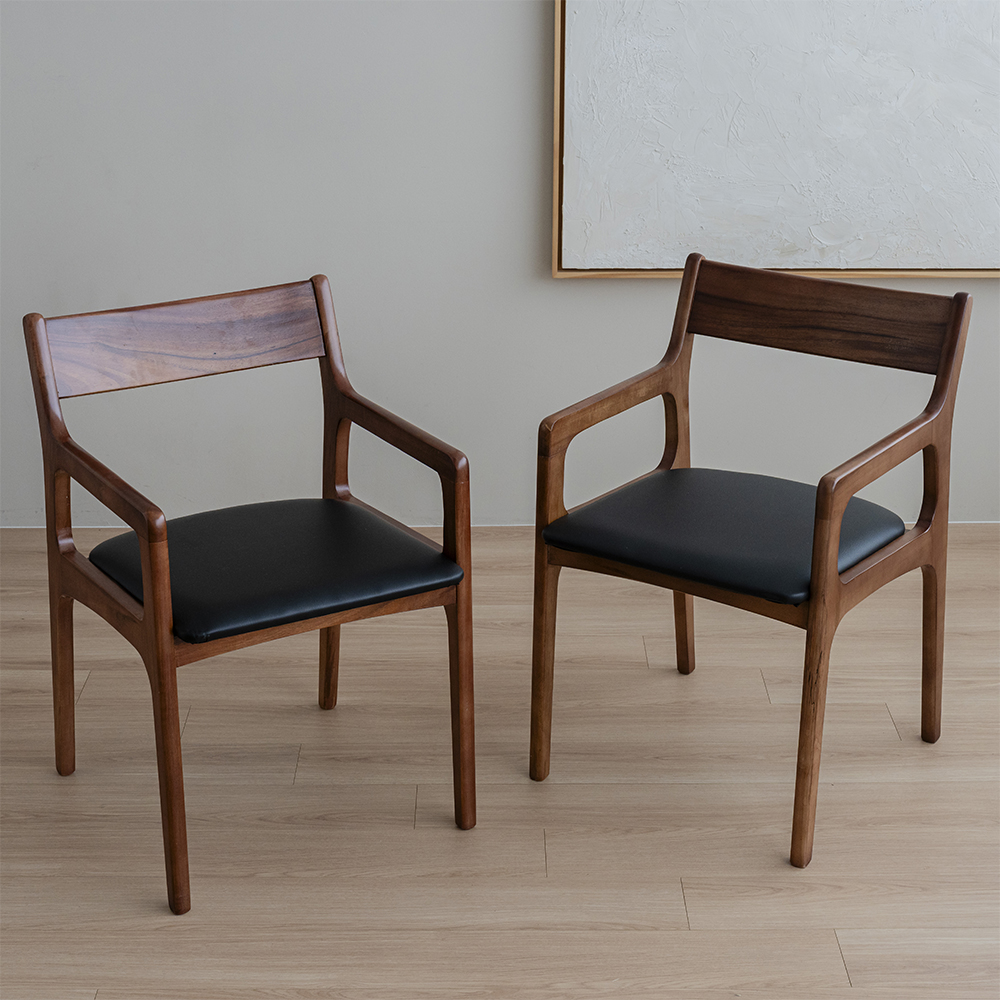 집에서도 편하게 쓸 수 있는 깔끔한 원목 식탁 의자 추천