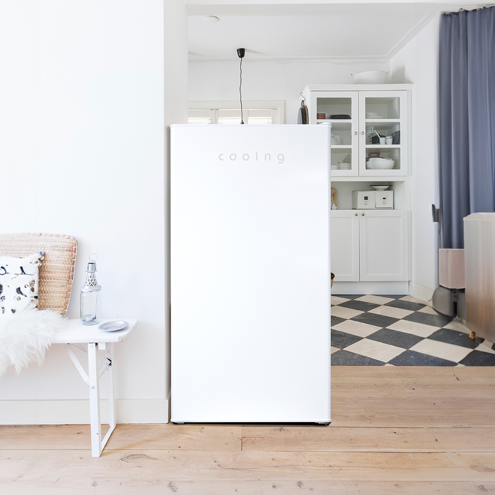 작고 깜찍한 냉장고로 공간 활용을 더 쉽고 편하게!