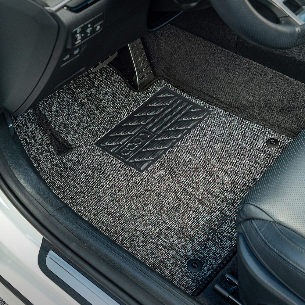 차량 운전석에 딱 맞는 카매트, 쉽게 교체하는 방법 알려드릴게요!