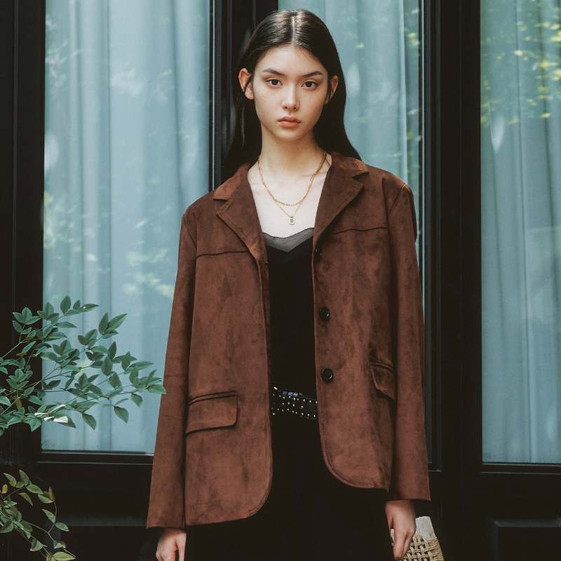 편하게 입기 좋은 페이크 스웨이드 자켓, 이렇게 고르세요!