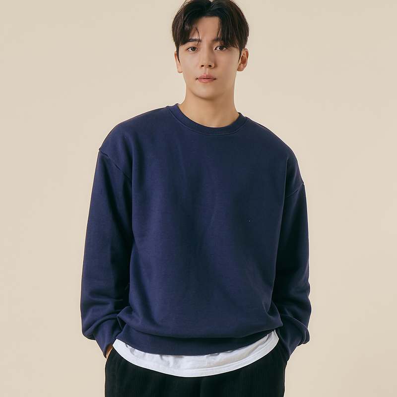 남녀 모두 편하게 입을 수 있는 오버사이즈 면 긴팔 티셔츠 추천!