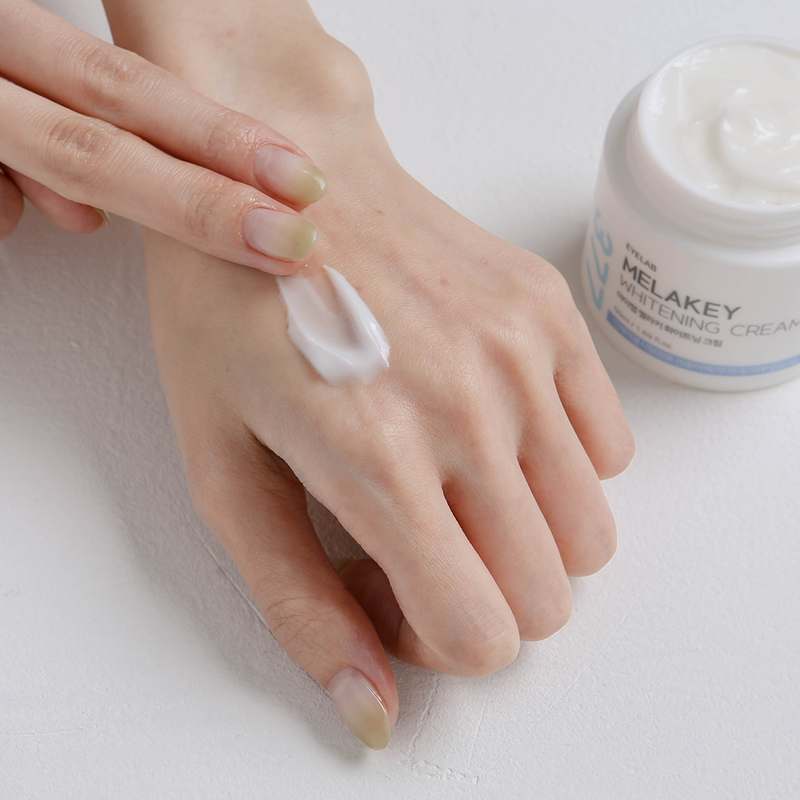 쉽고 빠르게 피부 고민 해결! 아이랩 멜라키 화이트닝 크림으로 밝아지기