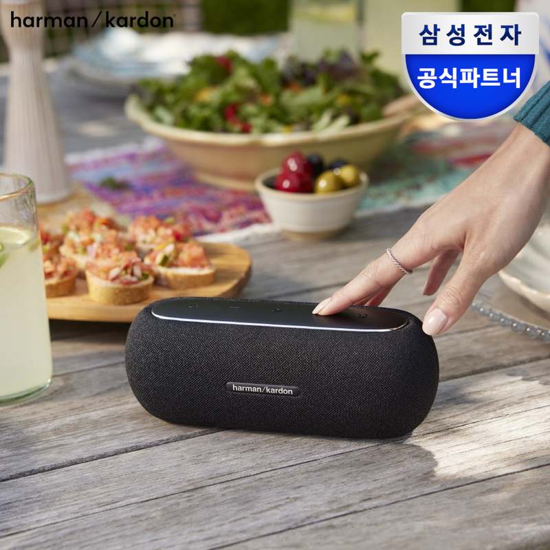 캠핑이나 야외 활동에 딱! 휴대하기 좋은 블루투스 스피커 추천