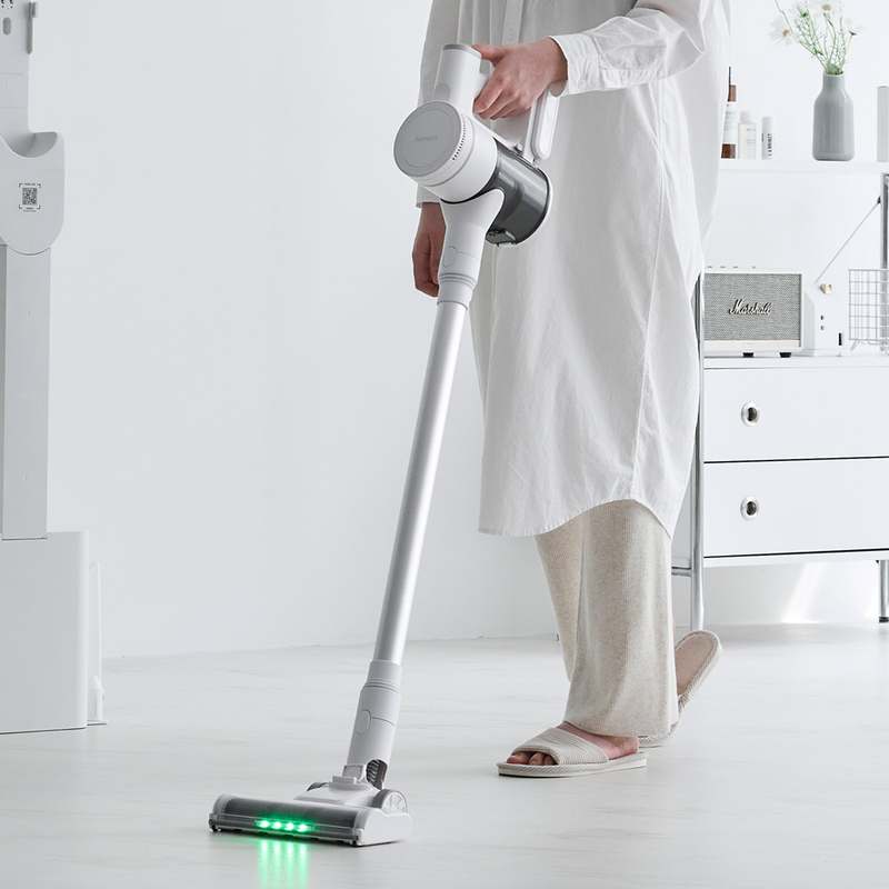 가볍고 강력한 무선 청소기, 집안일이 훨씬 쉬워져요!