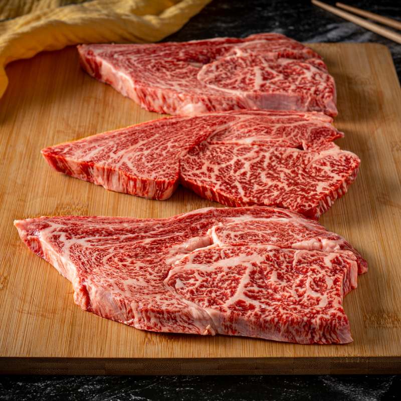 집에서 즐기는 최고의 숙성 소고기 세트, 어떤 메뉴를 골라볼까?