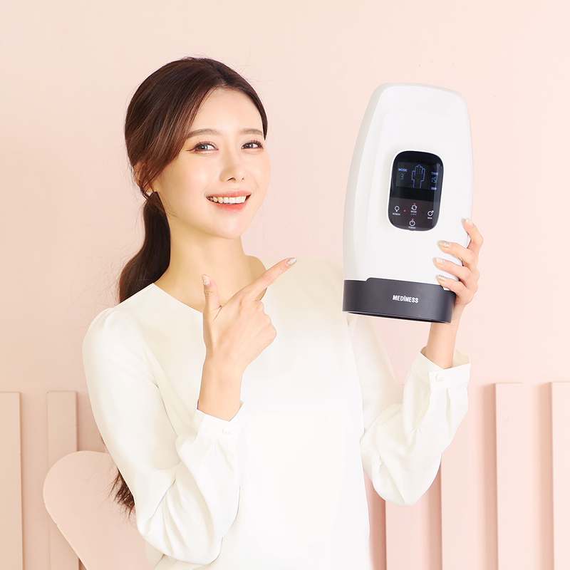 손과 손목이 편안해지는 따뜻한 마사지기, 한번 써보세요!