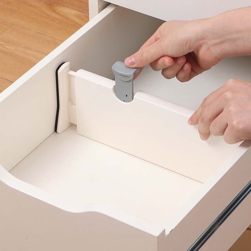 옷장 정리, 이 작은 수납칸막이 하나면 깔끔하게 해결돼요!