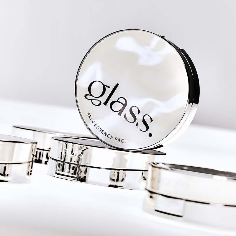 일상에서 빛나는 피부를 위한 에이지투웨니스 글래스 스킨 파운데이션 추천