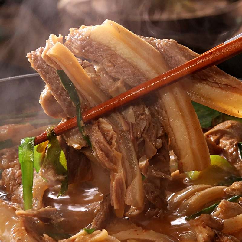 몸보신에 딱 좋은 흑염소탕, 집에서 간편하게 즐기기!