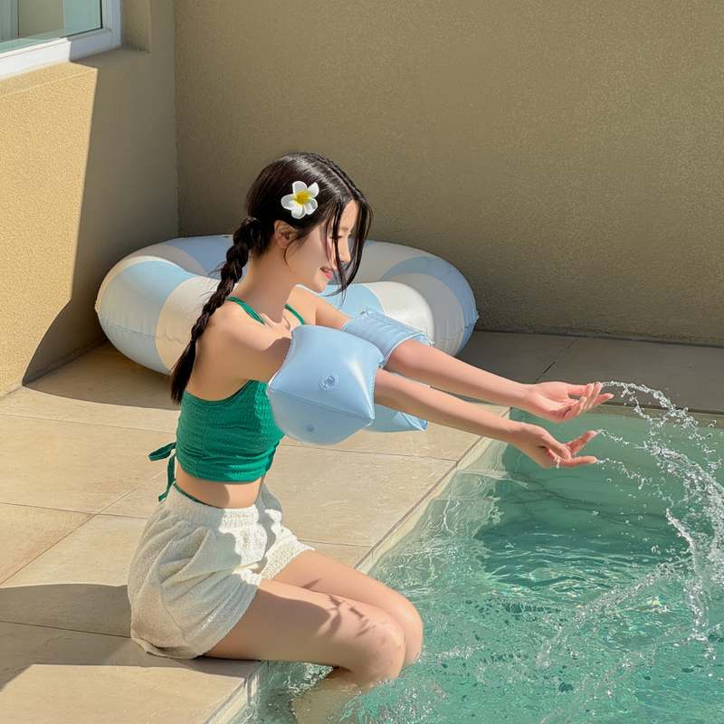 여름철 즐거운 물놀이, 아이와 함께하는 해먹과 누들 튜브 추천!