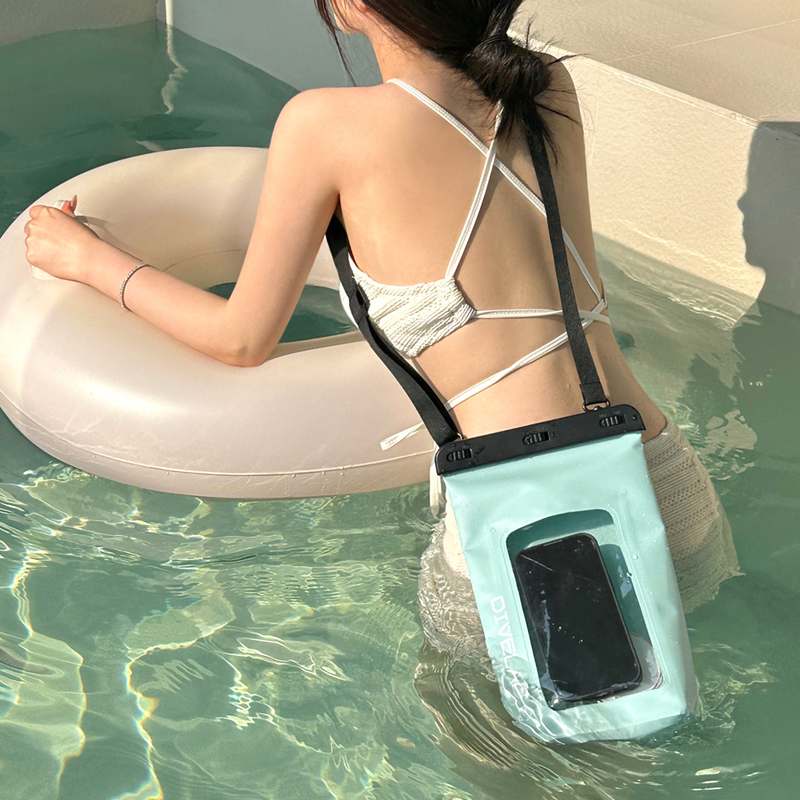 일상에서 유용한 스마트폰 방수팩, 다이브랩 3단 잠금 크로스백 추천!