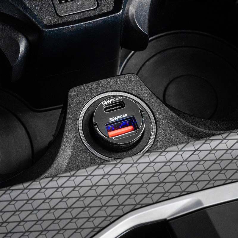 차량에서 빠르고 안전하게 충전하는 방법, 벤딕트 100W 차량용 충전기 소개