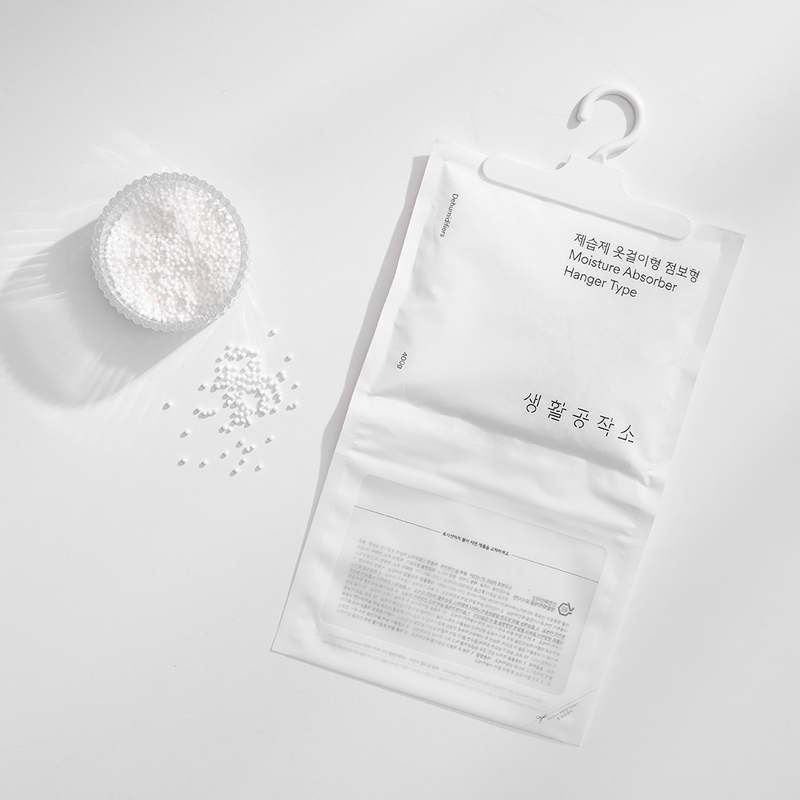 옷장 속 습기 걱정 끝! 대용량 옷걸이형 제습제로 쾌적한 공간 만들기