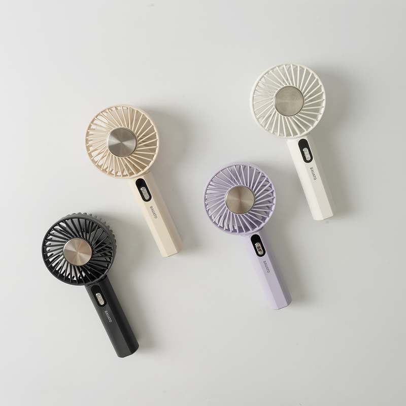 작고 가벼운 휴대용 선풍기, 언제 어디서나 시원하게 사용하세요!