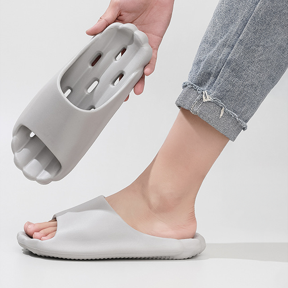 집에서도 편하게 신을 수 있는 미끄럼 방지 욕실 슬리퍼 추천