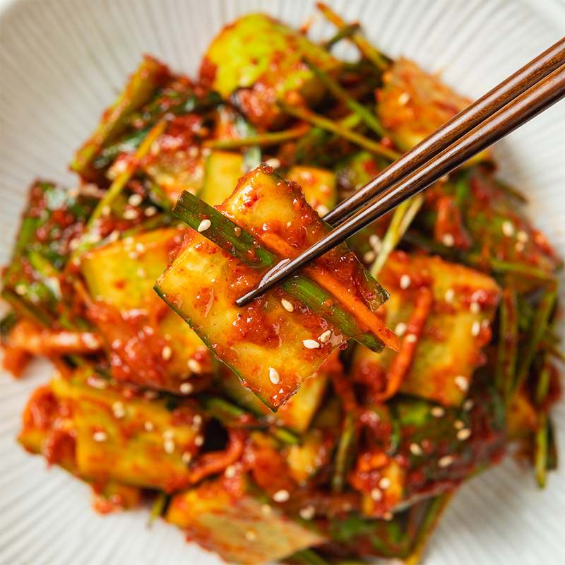 50년 전통의 운림가에서 만나는 아삭하고 시원한 오이 부추 김치