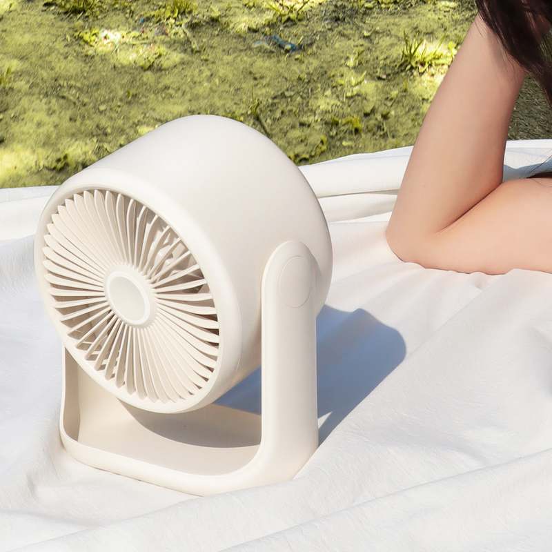 책상 위에서 시원함을 더하는 작은 선풍기, 오아 에어링 무선 탁상팬 추천!