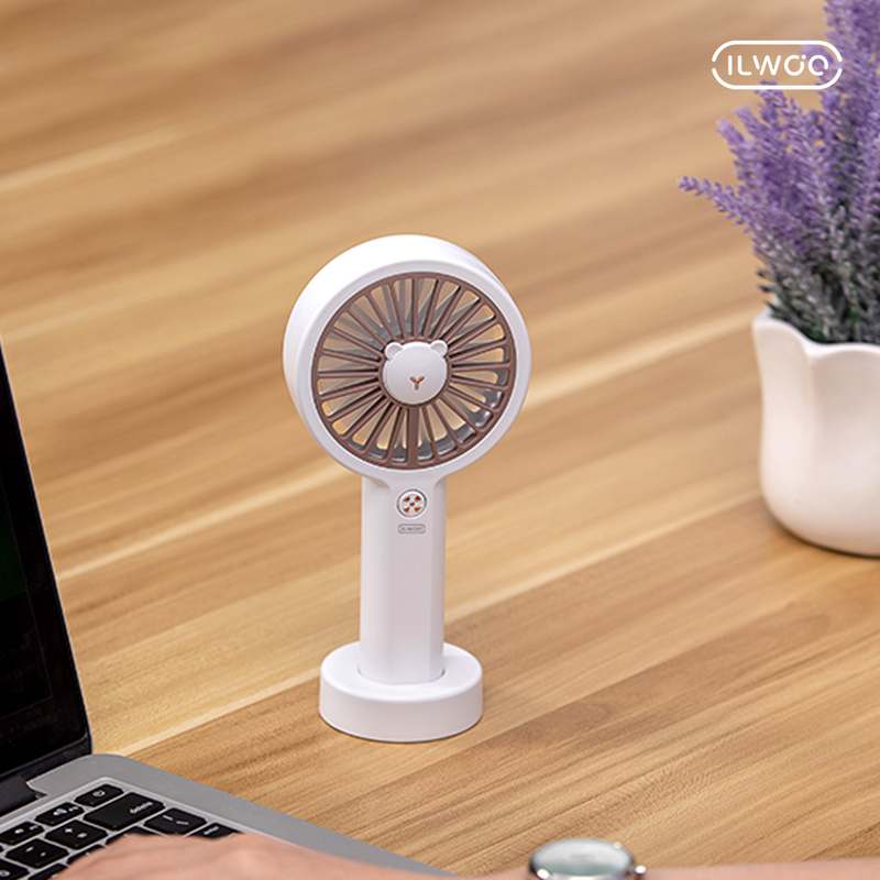 가볍고 시원하게! 일상에 딱 맞는 미니 휴대용 선풍기 추천