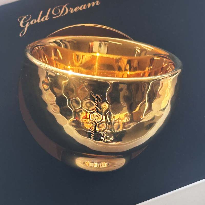 전통적인 황금술잔으로 특별한 기념일을 더욱 빛내보세요!