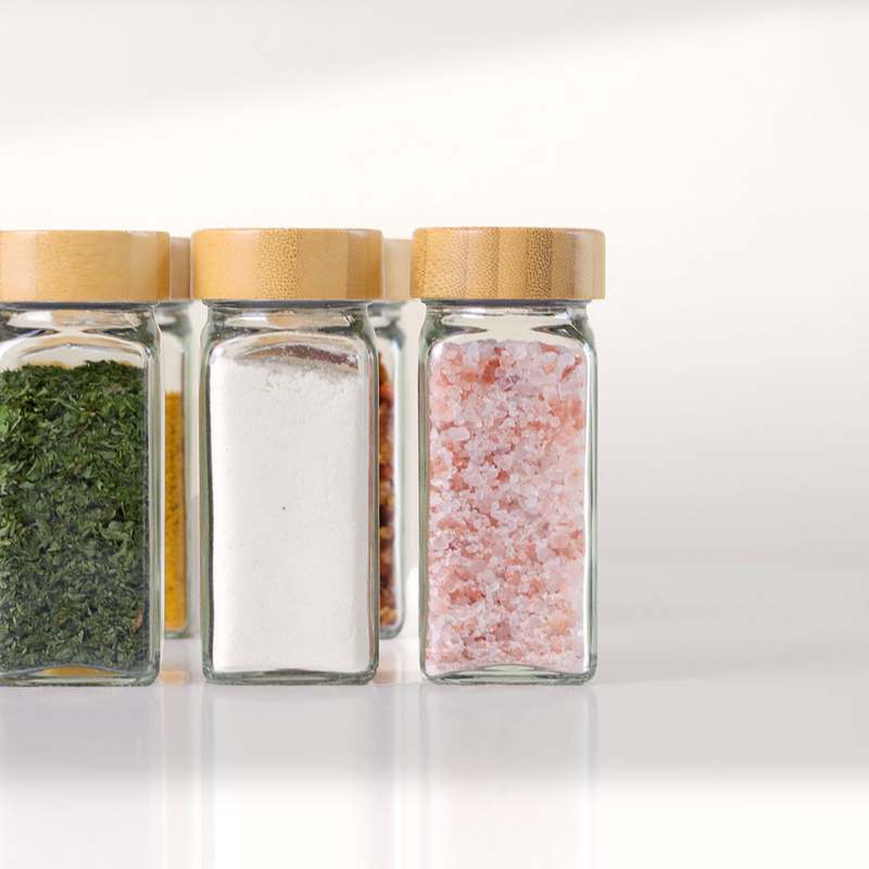 일상에서 유용한 향신료와 차 보관용 밀폐 용기 추천