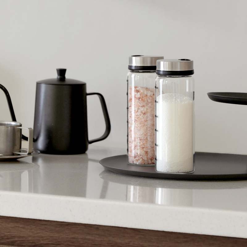 가정에서도 쉽게 쓰는 내열 유리 양념통, 깔끔하게 조절하는 방법!