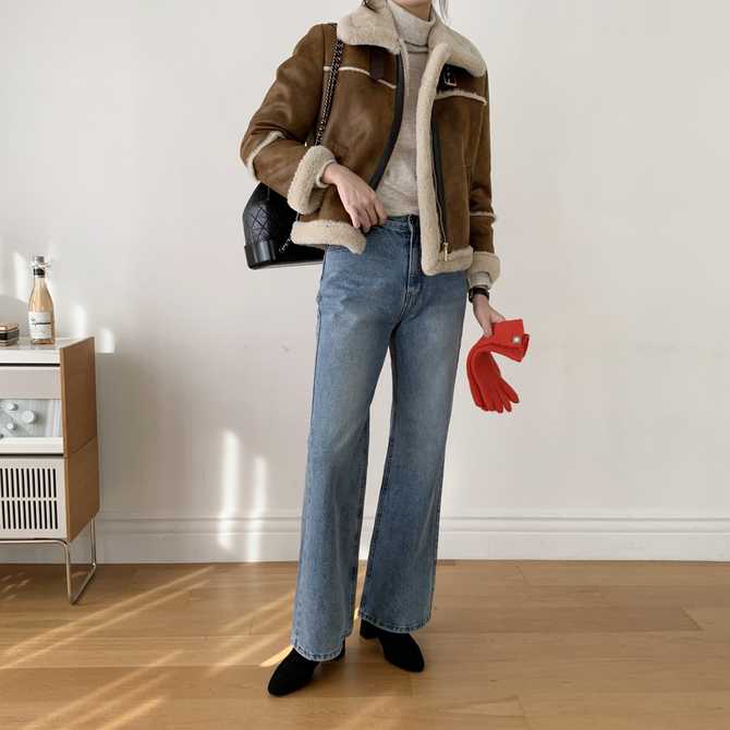 겨울철 따뜻하고 고급스러운 빈티지 가죽 하이넥 밍크 퍼 무스탕