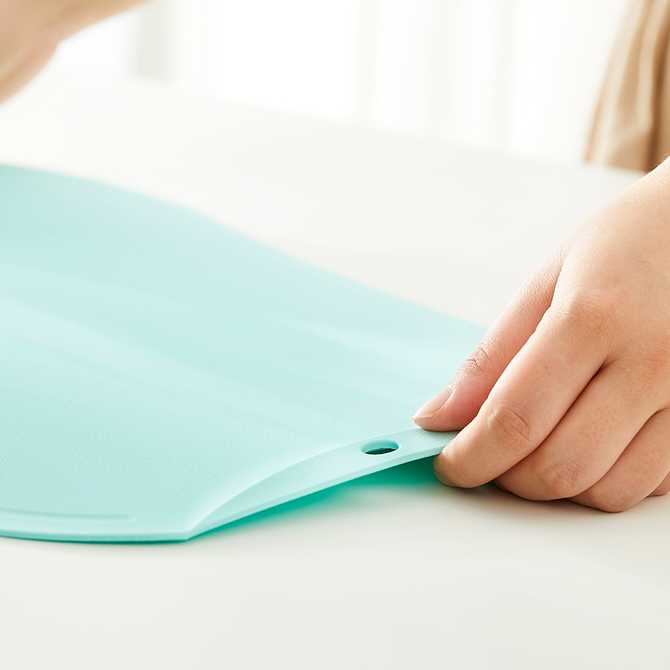 칼집이 나지 않는 이유식용 항균 도마, 어떤 점이 좋을까?