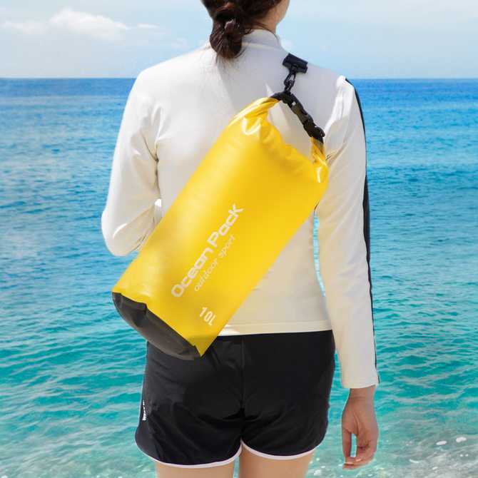 물놀이 필수템! 가볍고 방수되는 수영장 가방 추천