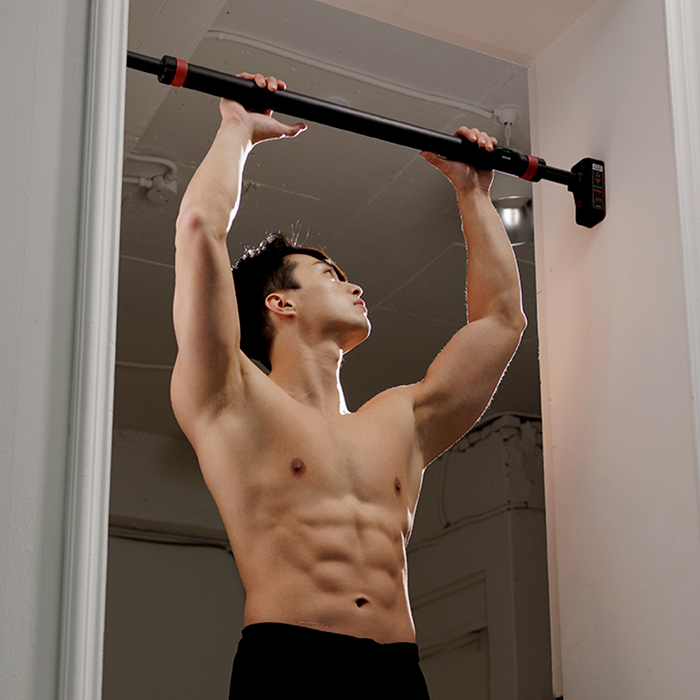 집에서도 간편하게 할 수 있는 문틀 철봉으로 건강 챙기기!