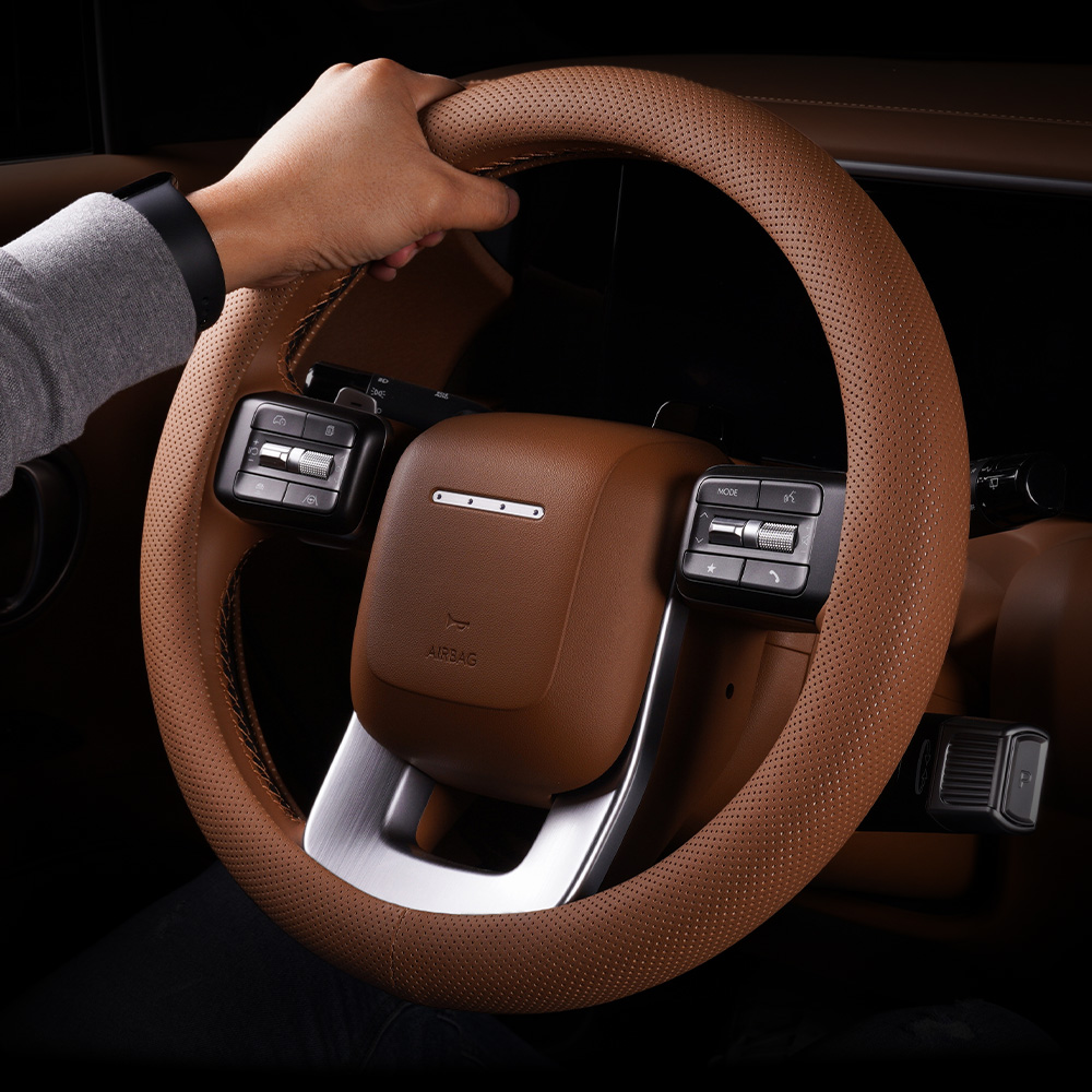 운전할 때 더 편하고 안전하게! 디올뉴 팰리세이드 LX3 타공 핸들커버 추천