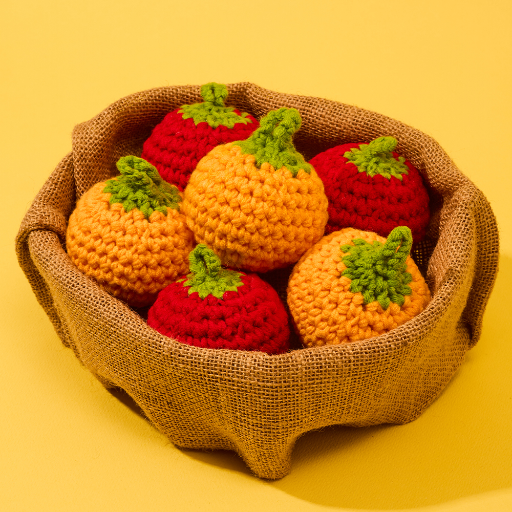 고양이들이 좋아하는 뜨개볼 장난감, 집에서도 쉽게 만들어보세요!