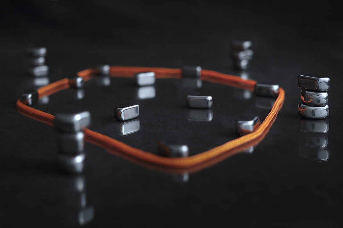 가족이나 친구들과 즐기기 딱 좋은 클러스터 자석 보드게임 추천