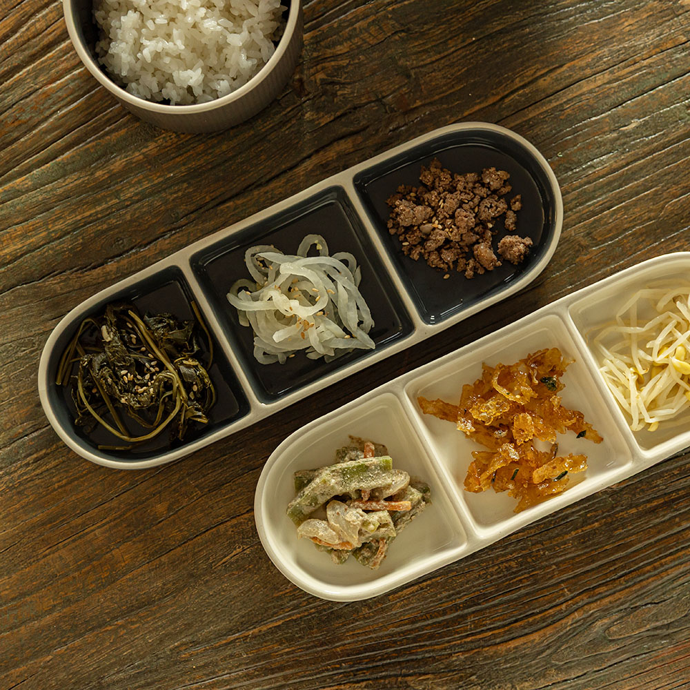 가정에서 활용하기 좋은 국산 직사각 나눔접시, 1+1 혜택으로 득템하세요!