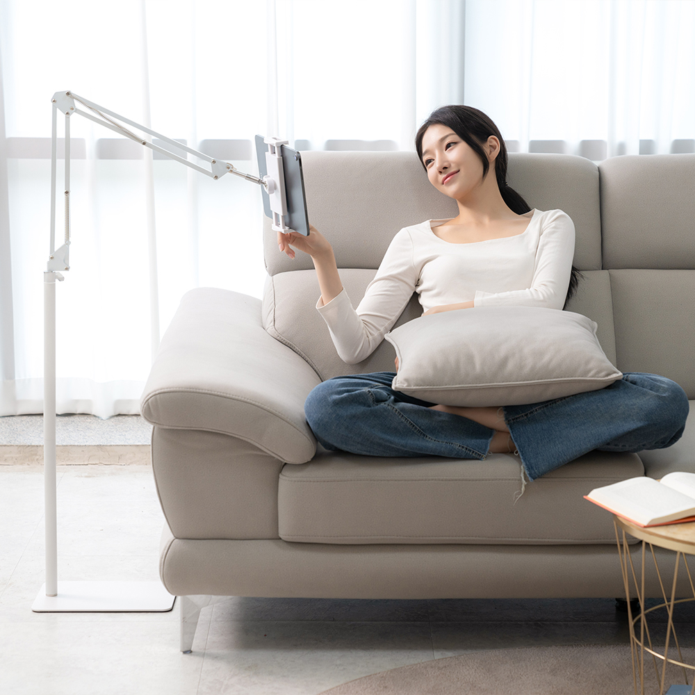 침대에서 편하게 사용하는 태블릿 거치대, 니케 The Comfy Lite 추천해요!