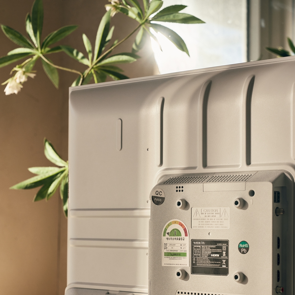 이동이 편한 스마트 TV, 집에서도 쉽게 설치하는 방법 알려드릴게요!