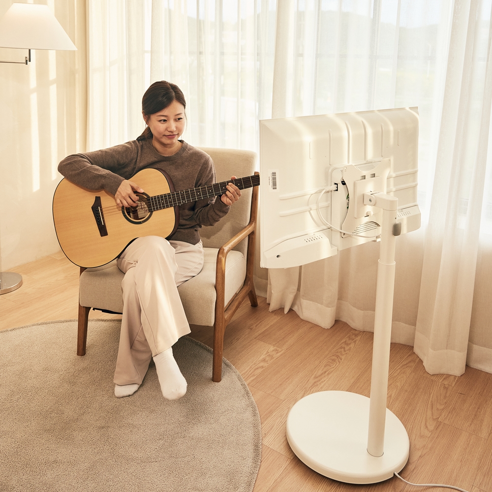 가볍고 이동이 편한 스마트 TV, 집에서도 쉽게 설치하는 방법 알려드릴게요!