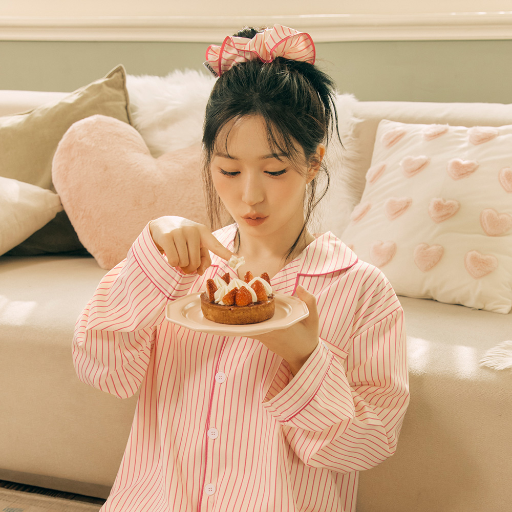 편안한 밤을 위한 실크 감촉 커플 잠옷 세트 추천