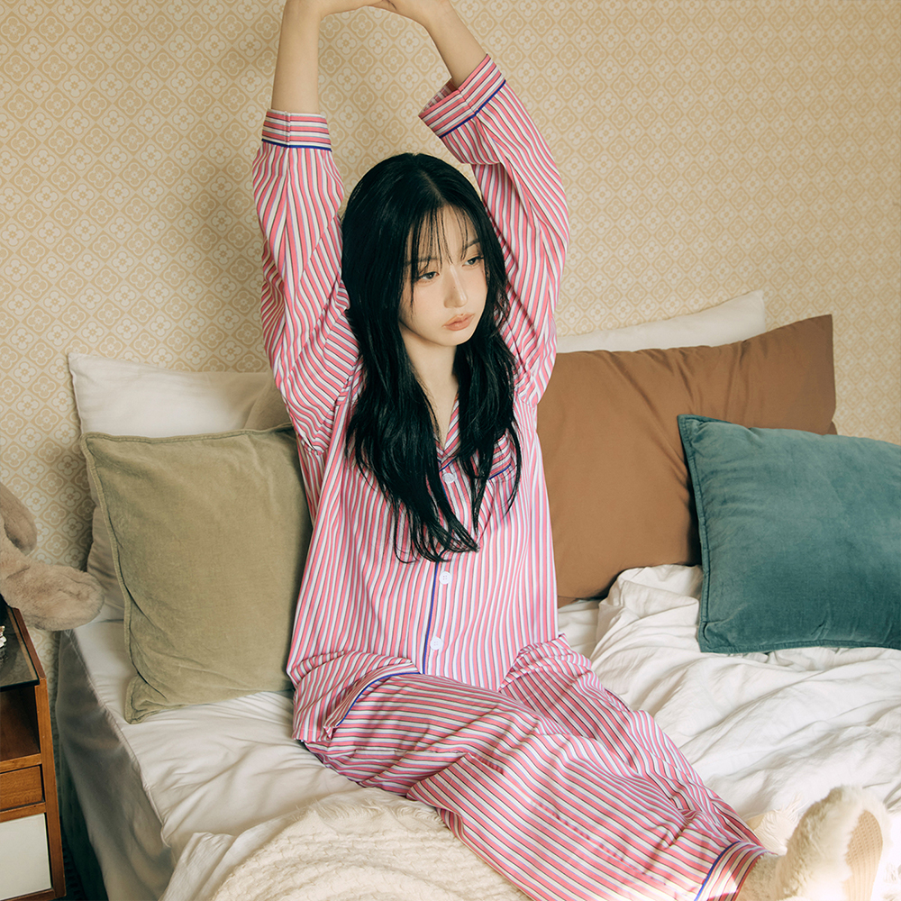 편안한 밤을 위한 실크핏 피오니 긴팔 잠옷 세트, 집에서도 스타일리시하게!