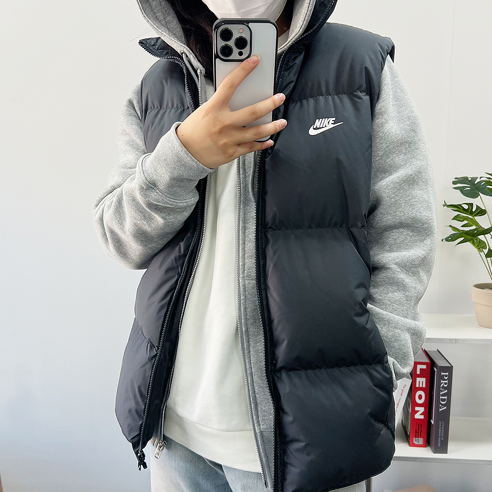 편하게 입기 좋은 나이키 패딩 조끼, 스타일과 따뜻함을 동시에 챙기세요!