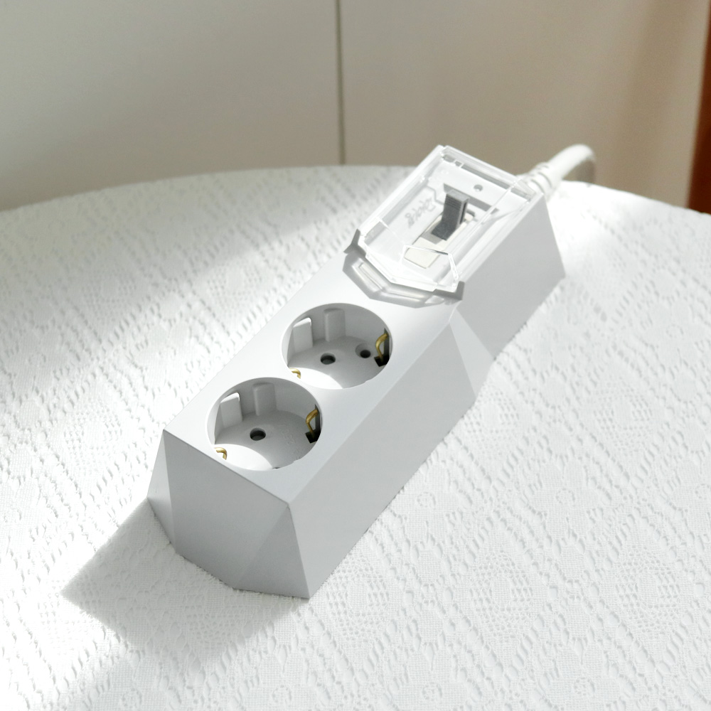 집에서 안전하게 사용하는 고용량 국산 멀티 콘센트 추천!